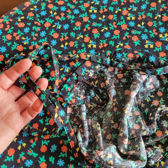 BAGGU Packable Sun Hat in Black Calico Floral - Picture 3 of 4